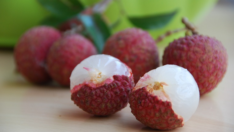 Seasonal fiurt lychee.