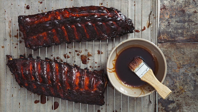 Pomegranate and red wine glazed pork ribs